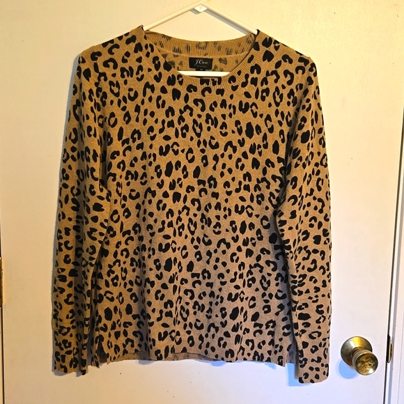 J. Crew women's M leopard 🐆 print cashmere sweater - Picture 1 of 4